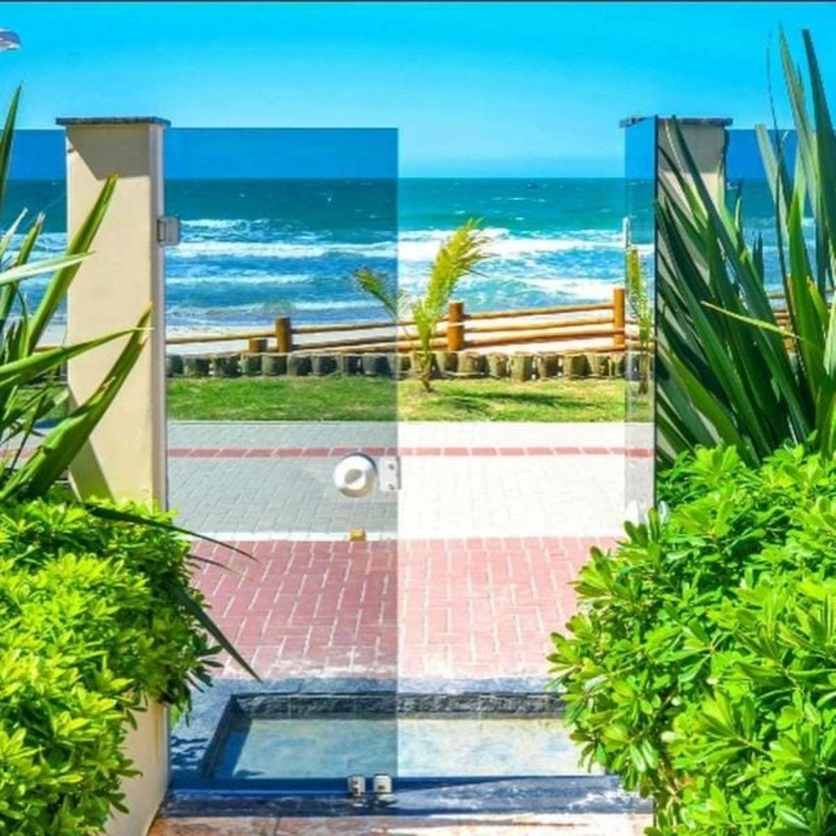 PRAIA de Bombas em Bombinhas SC 🤩