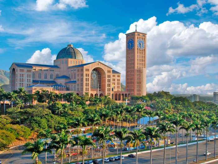 HOLAMBRA, ATIBAIA E APARECIDA-SP