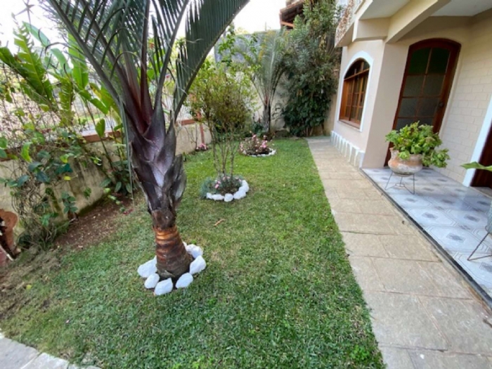 Casa Maravilhosa Ampla 4 quartos- Tijuca-  Terespolis/RJ
