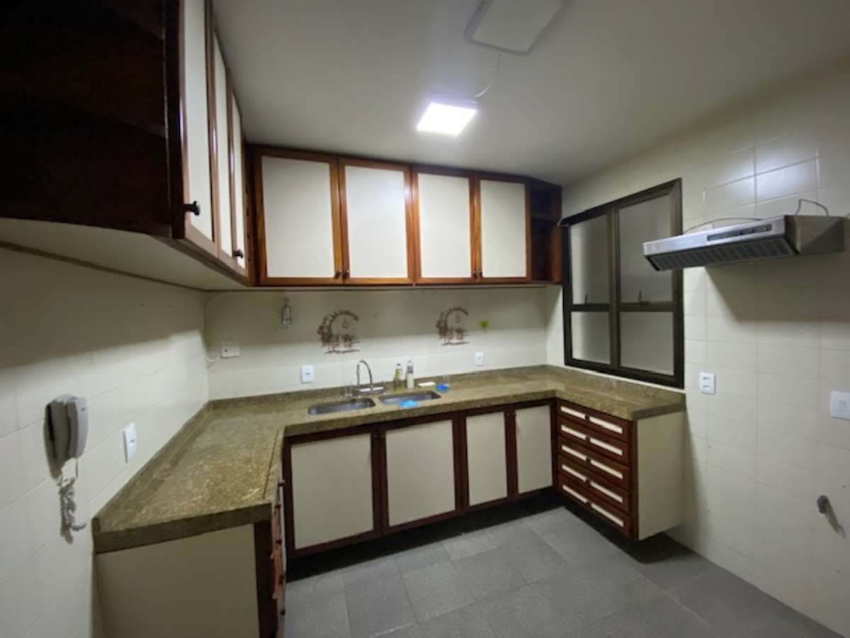 Apartamento Amplo 3 Quartos-Centro- Nova Friburgo-RJ