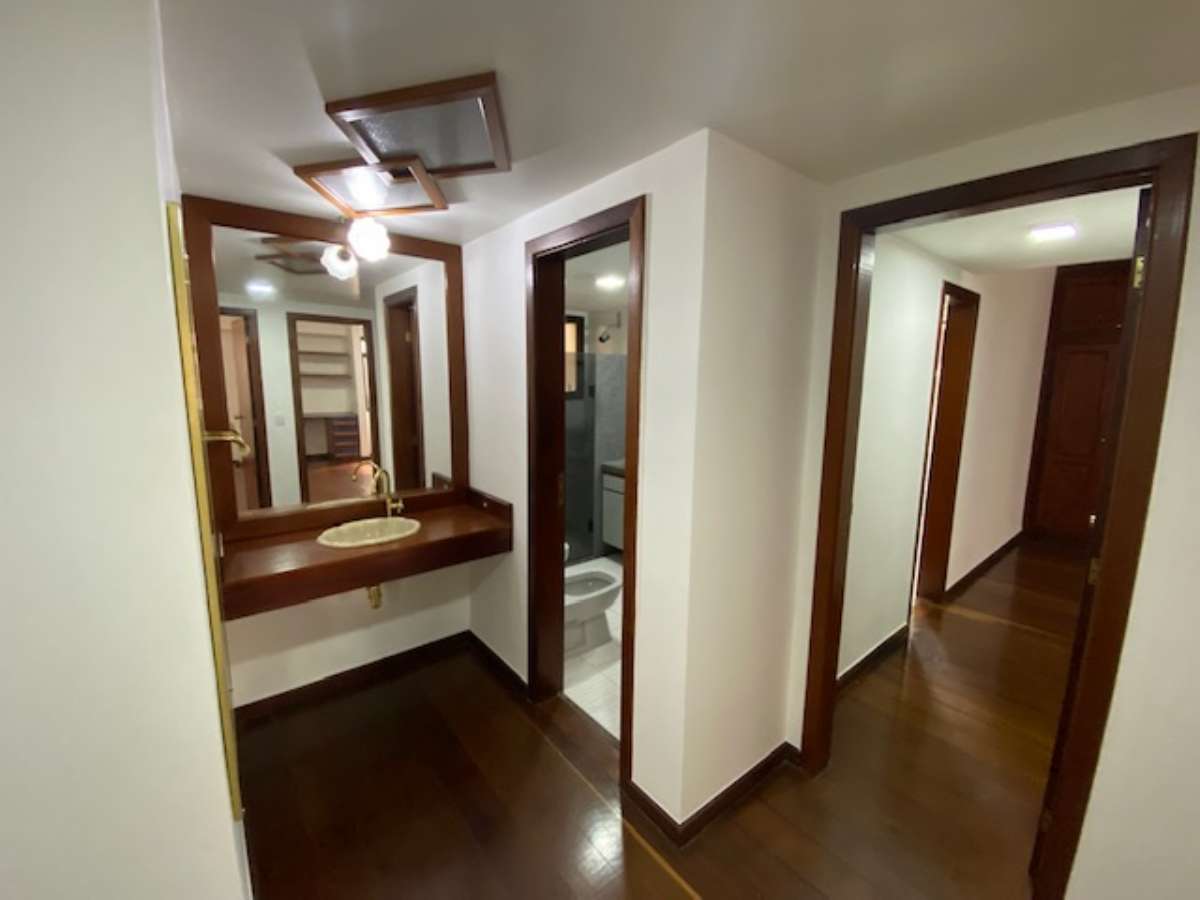 Apartamento Amplo 3 Quartos-Centro- Nova Friburgo-RJ