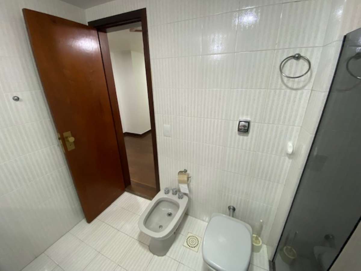 Apartamento Amplo 3 Quartos-Centro- Nova Friburgo-RJ