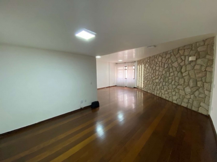 Apartamento  Amplo 3 Quartos-Centro- Nova Friburgo-RJ