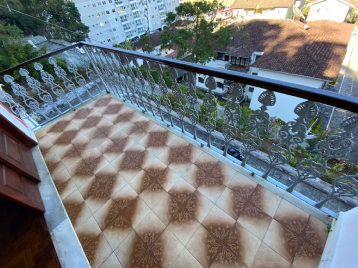Apartamento Excelente Custo  SEM ELEVADOR 2 Quartos-Varzea- Terespolis-RJ
