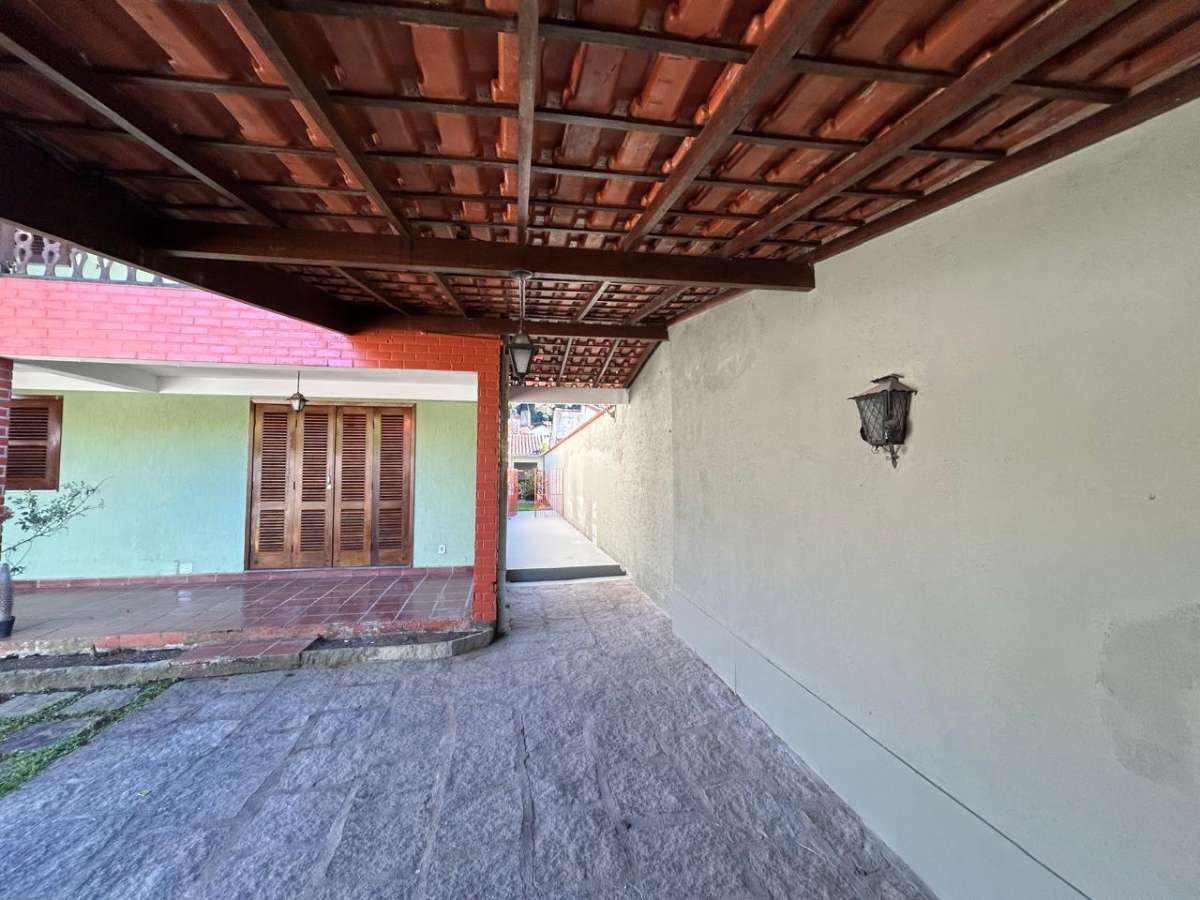 Casa Linear Oportunidade Junto Igreja Fátima 2 quartos- Fátima- Teresópolis/RJ