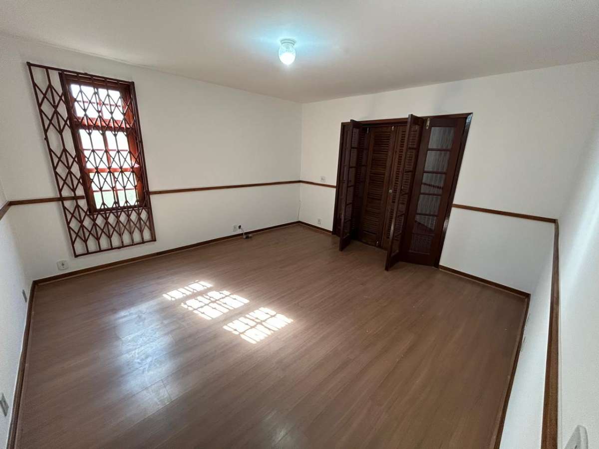 Casa Linear Oportunidade Junto Igreja Fátima 2 quartos- Fátima- Teresópolis/RJ