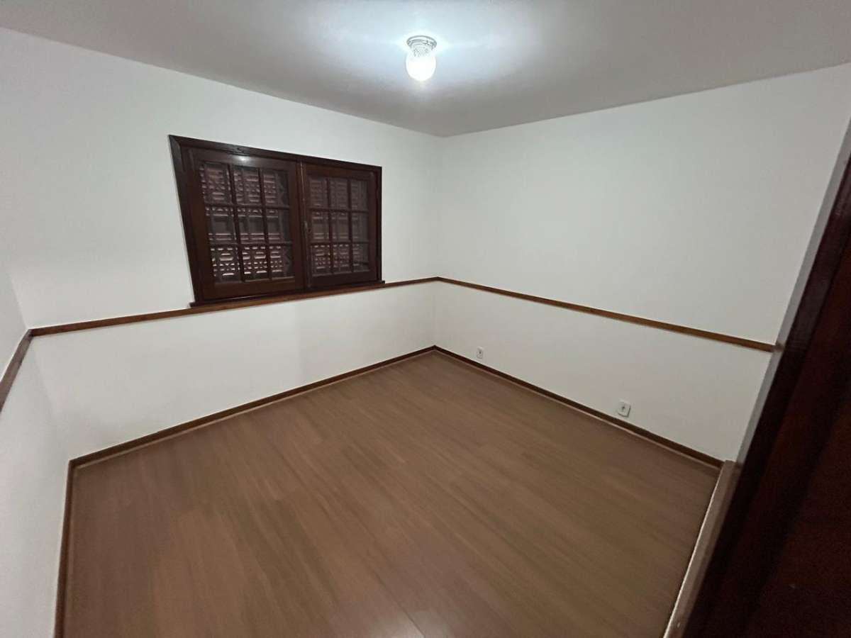 Casa Linear Oportunidade Junto Igreja Fátima 2 quartos- Fátima- Teresópolis/RJ