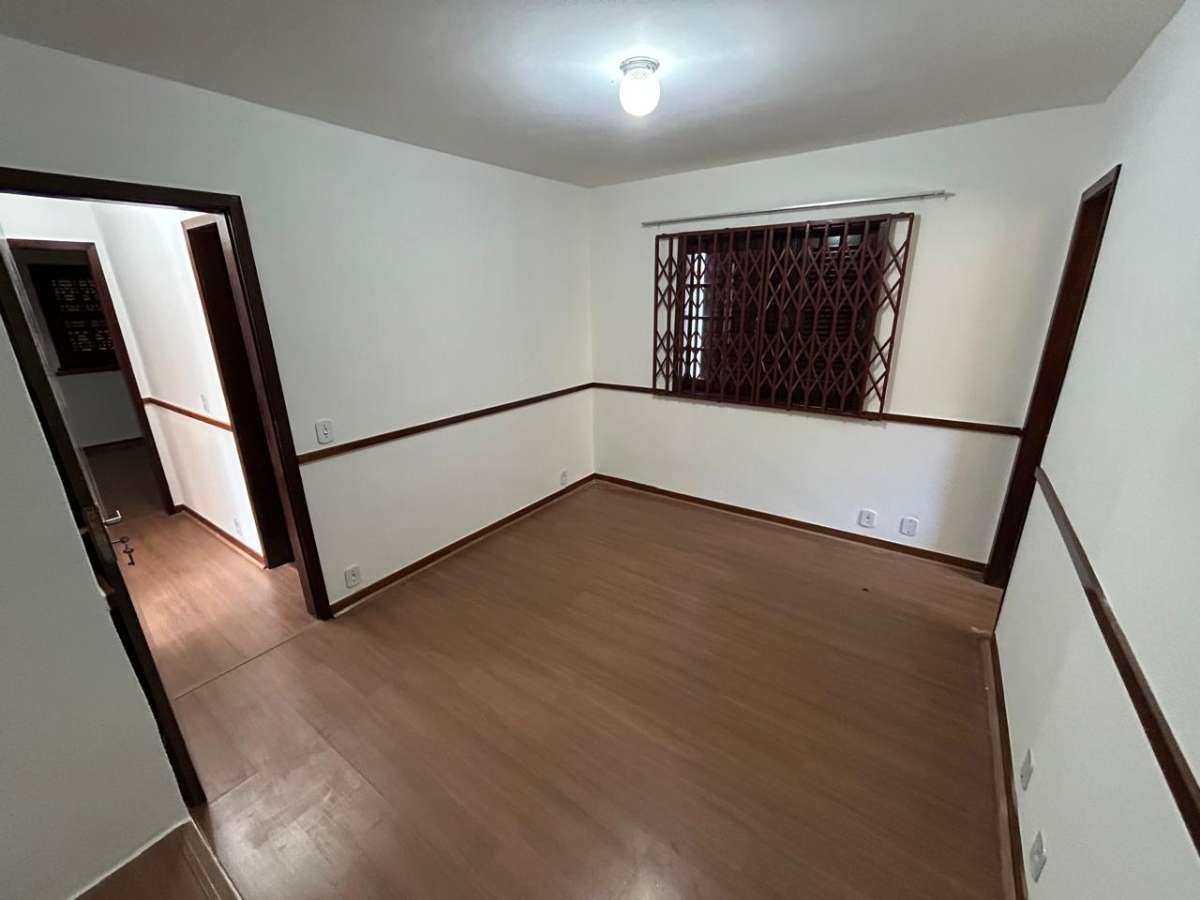 Casa Linear Oportunidade Junto Igreja Fátima 2 quartos- Fátima- Teresópolis/RJ