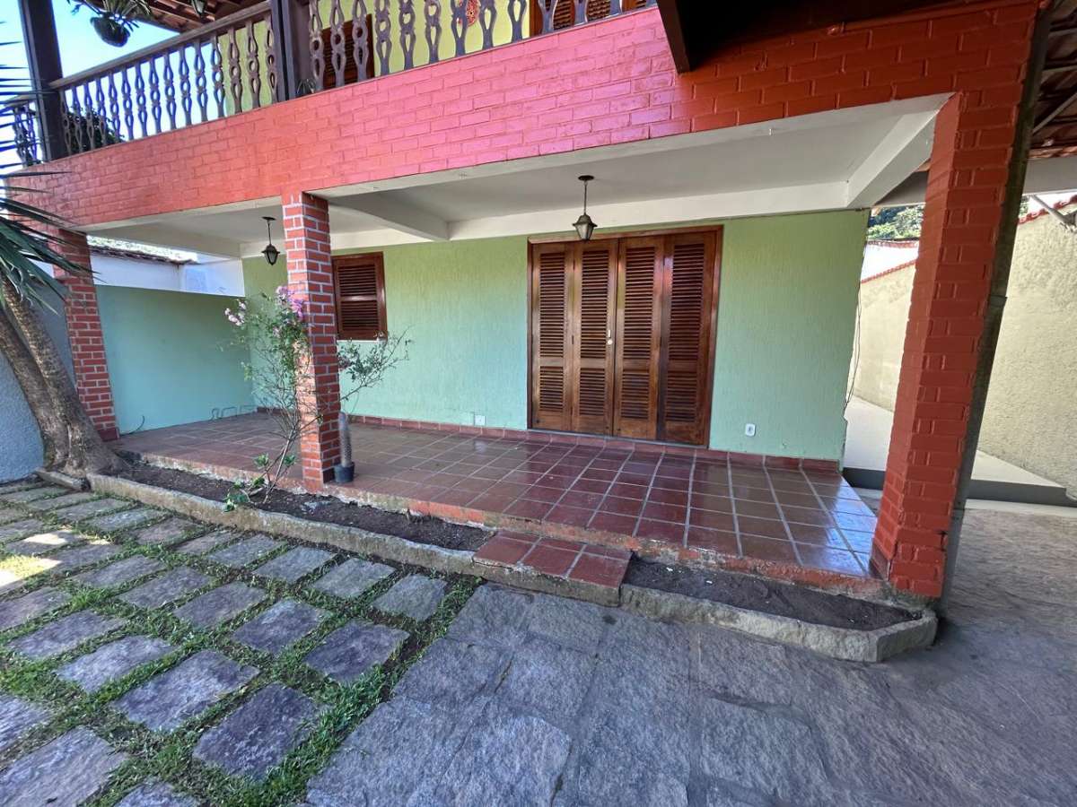 Casa Linear Oportunidade Junto Igreja Fátima 2 quartos- Fátima- Teresópolis/RJ