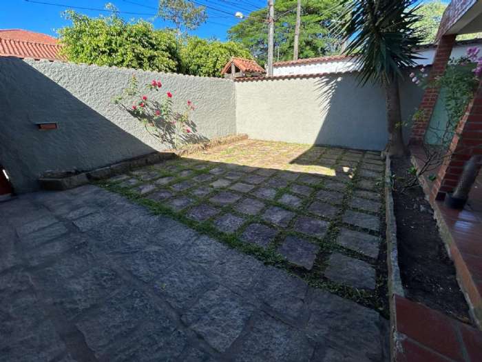 Casa Linear Oportunidade Junto Igreja F�tima 2 quartos- F�tima- Teres�polis/RJ