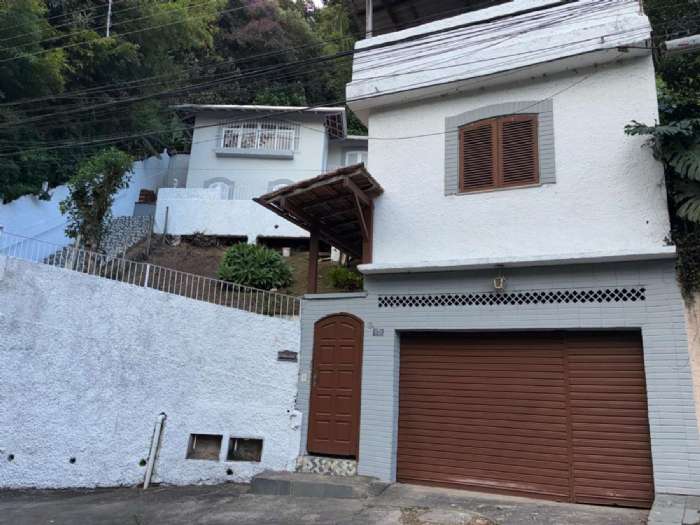 Casa  Oportunidade Reformada 4 quartos- Agri�es- Teres�polis/RJ