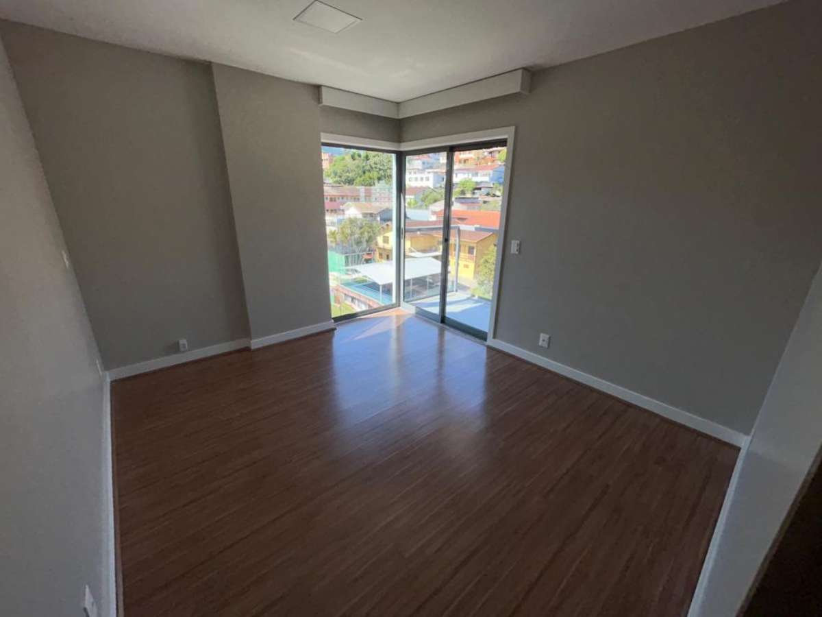 Apartamento Moderno 3 Quarto-Agriões- Teresópolis-RJ
