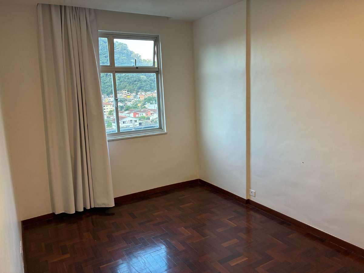 Apartamento Excelente Reformado 2 Quartos-Alto- Teresópolis-RJ